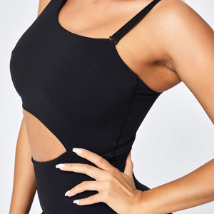 Crossline Jumpsuit – one-shoulder jumpsuit with a diagonal cut-out and fitted silhouette – Hype Harmony (photo 14 of 17)