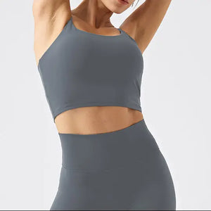 Layover Top – close-fit top with smooth stretch fabric that holds its shape through layering – Hype Harmony (photo 18 of 26)