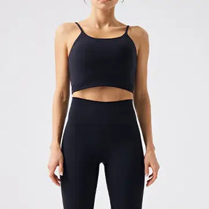 Layover Top – close-fit top with smooth stretch fabric that holds its shape through layering – Hype Harmony (photo 11 of 26)